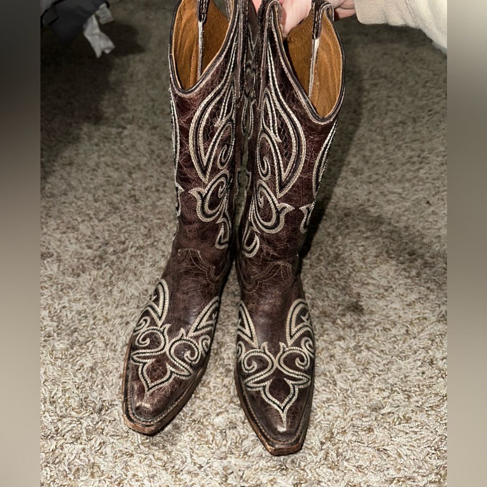 CircleG Leather Pointed Toe Cowgirl Boots